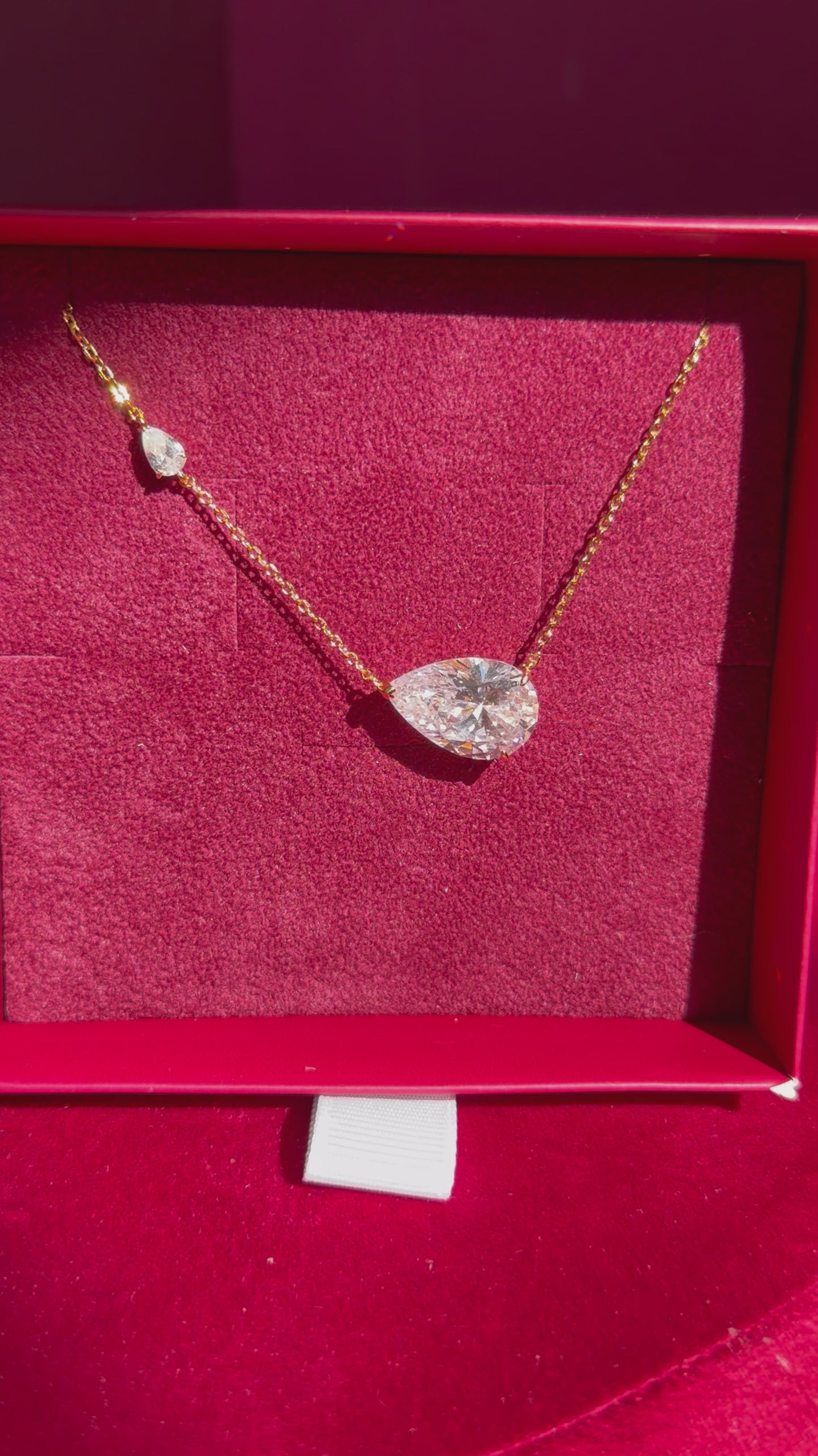 Collana in argento 925 placcato oro 24 kt Goccia